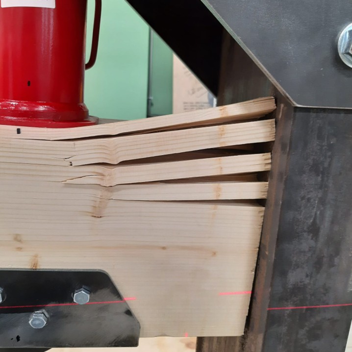 Liekto līmēto koka formu pergolu ražošanas tehnoloģijas un prototipu izstrāde